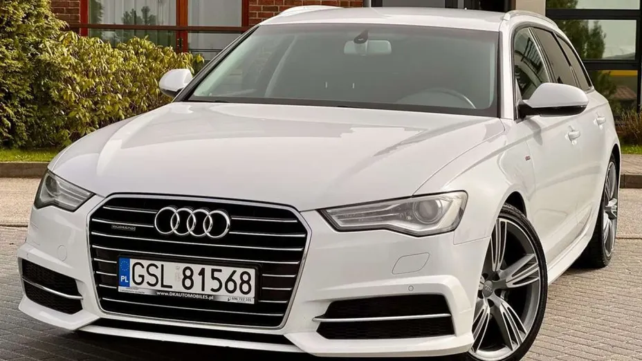 AUDI A6 -
