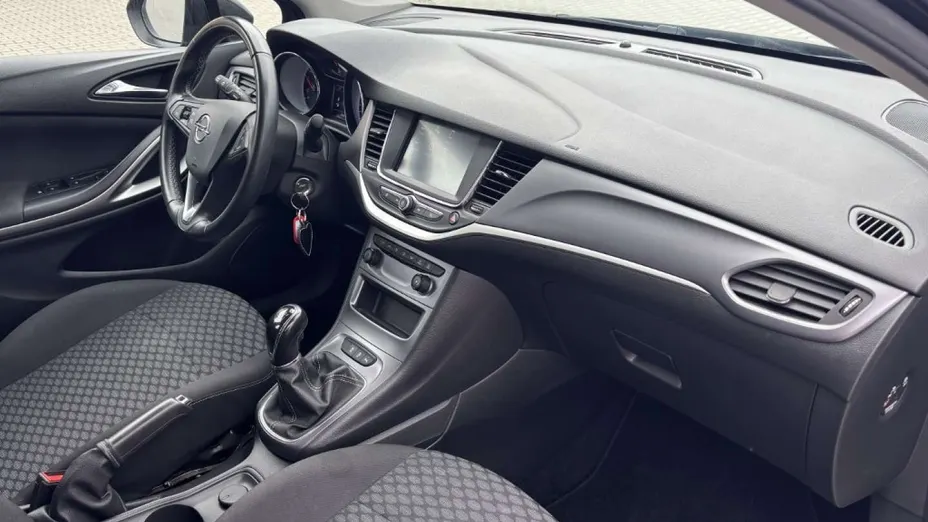 OPEL Astra -