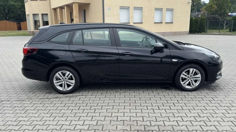 OPEL Astra -