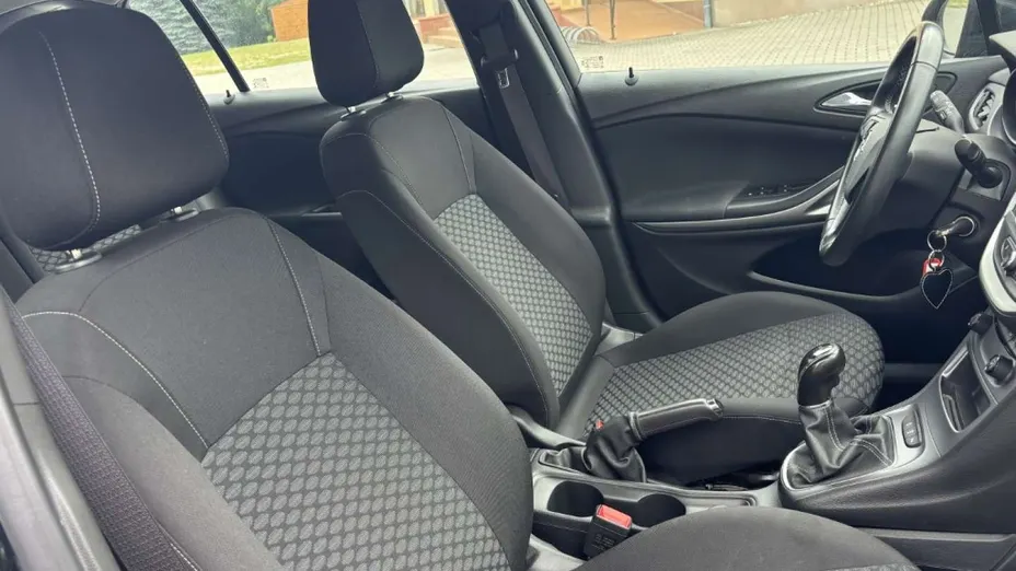 OPEL Astra -