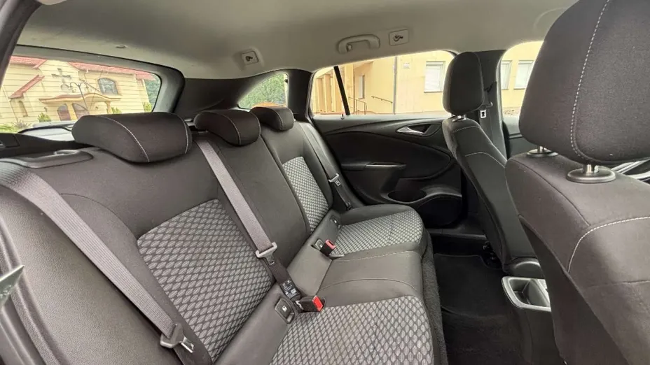 OPEL Astra -