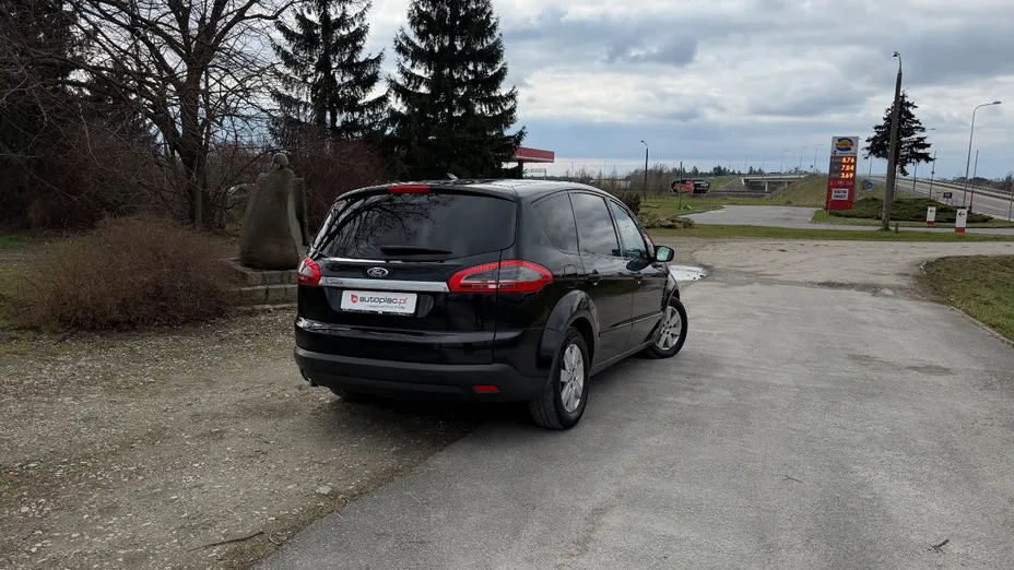 FORD S-MAX -