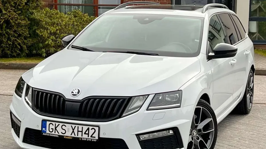 SKODA Octavia -