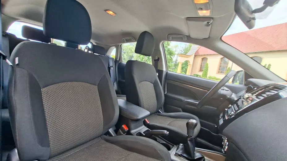 MITSUBISHI ASX -