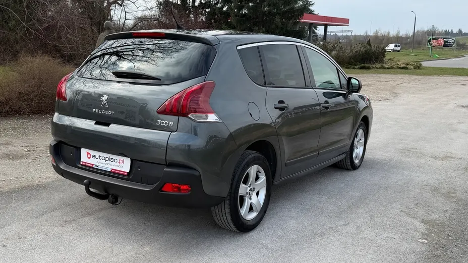 PEUGEOT 3008 -