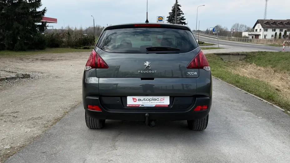 PEUGEOT 3008 -