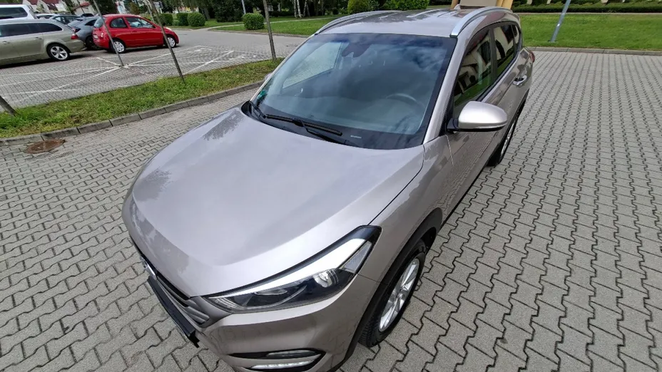 HYUNDAI Tucson -