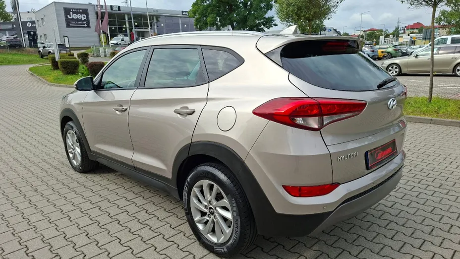 HYUNDAI Tucson -