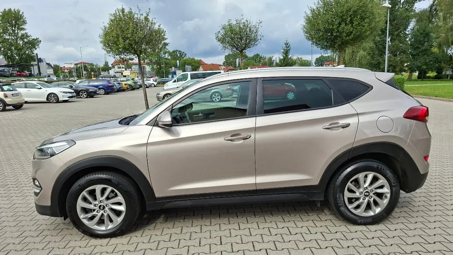 HYUNDAI Tucson -