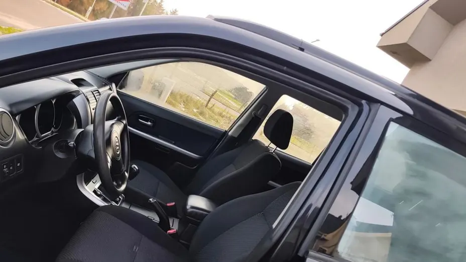 SUZUKI Grand Vitara -
