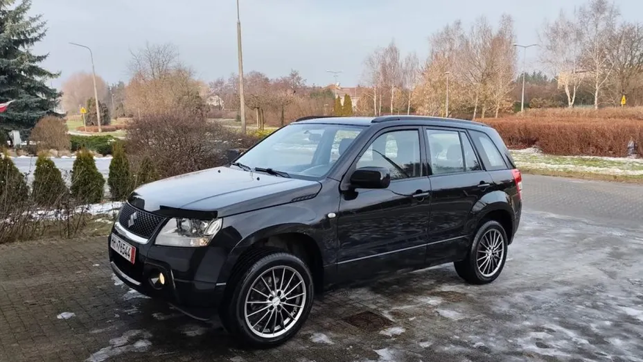 SUZUKI Grand Vitara -