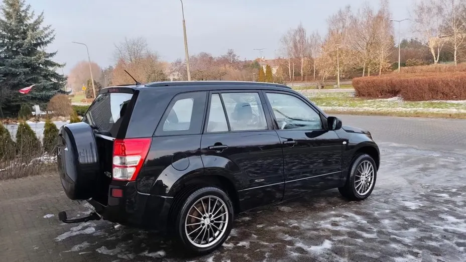 SUZUKI Grand Vitara -