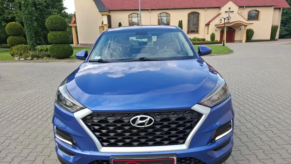 HYUNDAI Tucson -