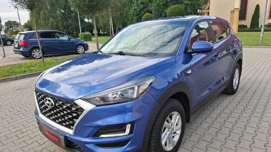 HYUNDAI Tucson -