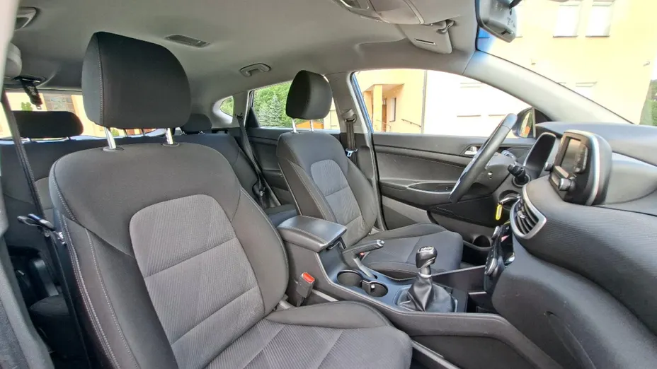 HYUNDAI Tucson -