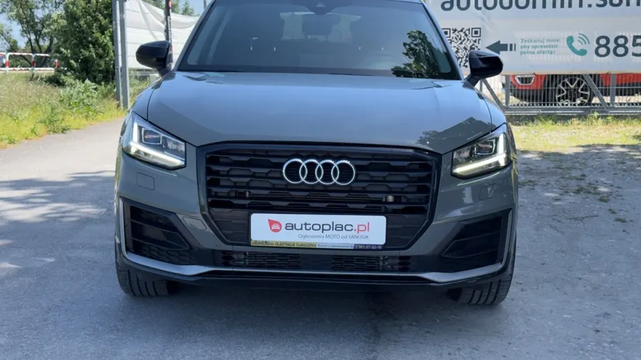 AUDI Q2 -
