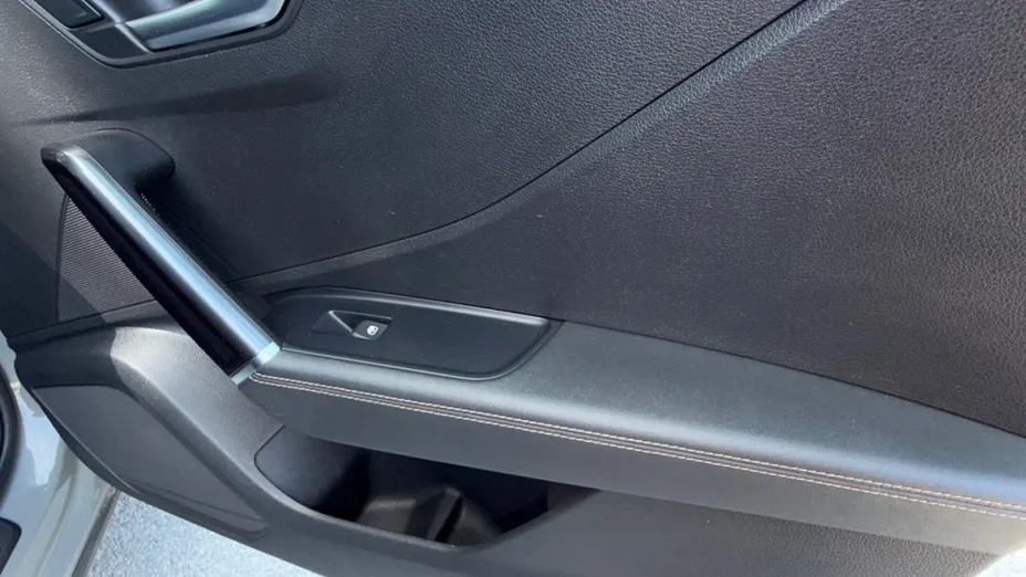 AUDI Q2 -