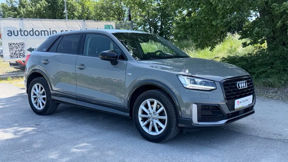 AUDI Q2 -