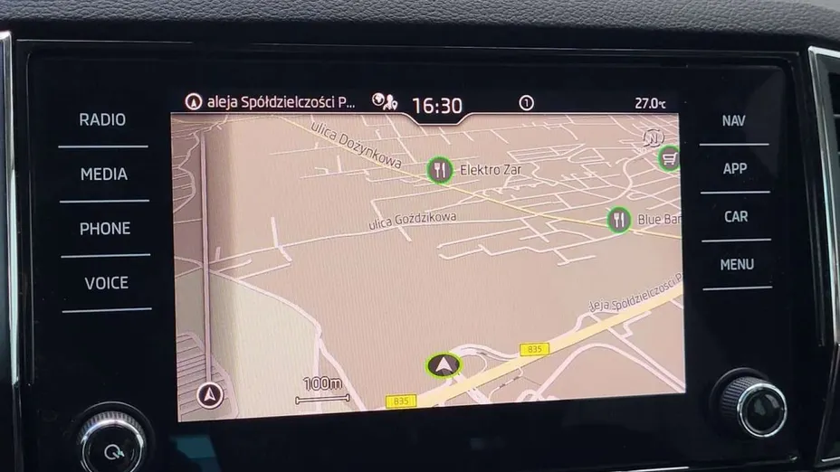 SKODA Karoq -