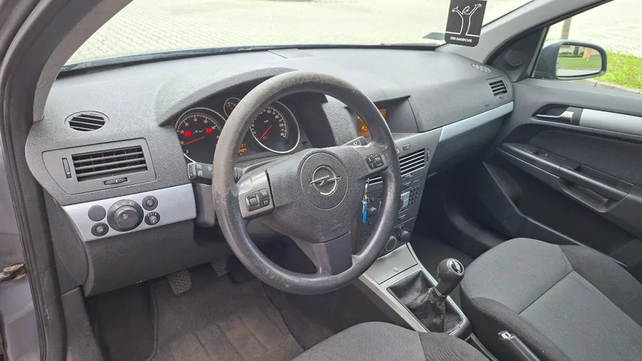 OPEL Astra -