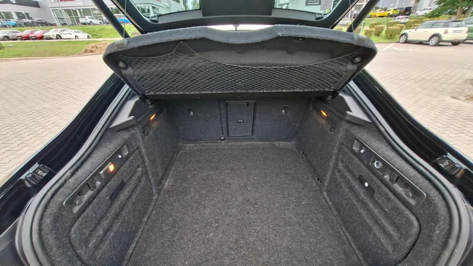 SKODA Superb -