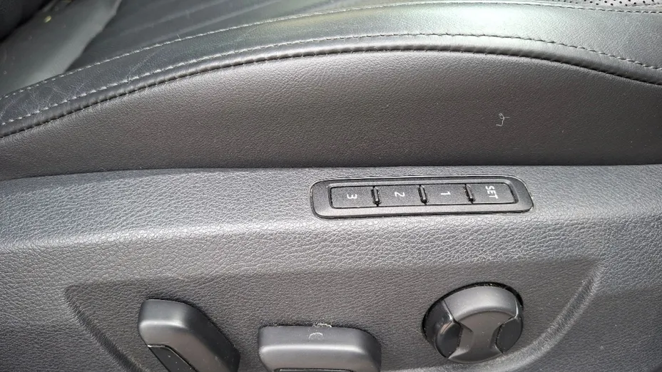 SKODA Superb -