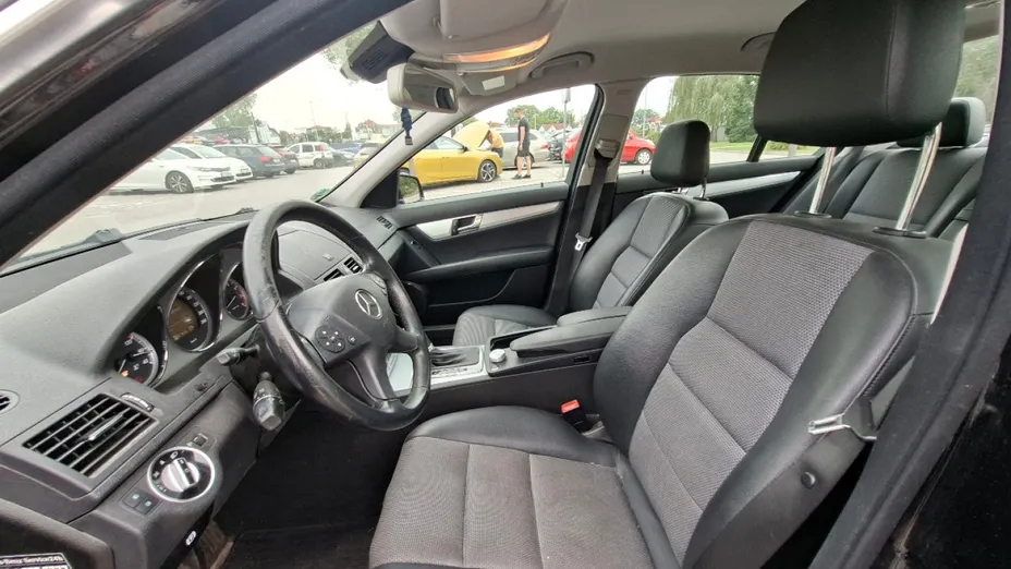 MERCEDES-BENZ C Klasa -