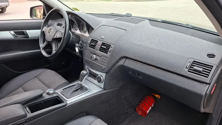 MERCEDES-BENZ C Klasa -
