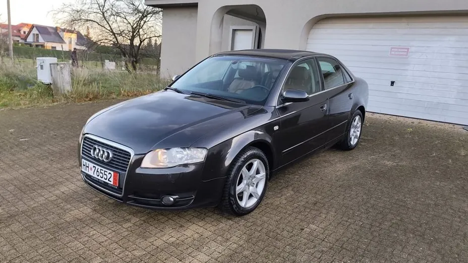 AUDI A4 -