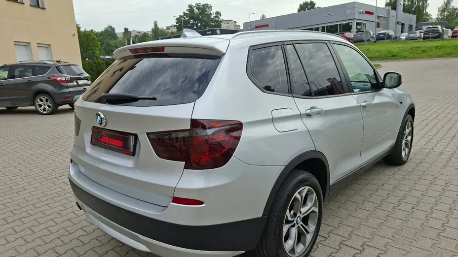 BMW X3 -