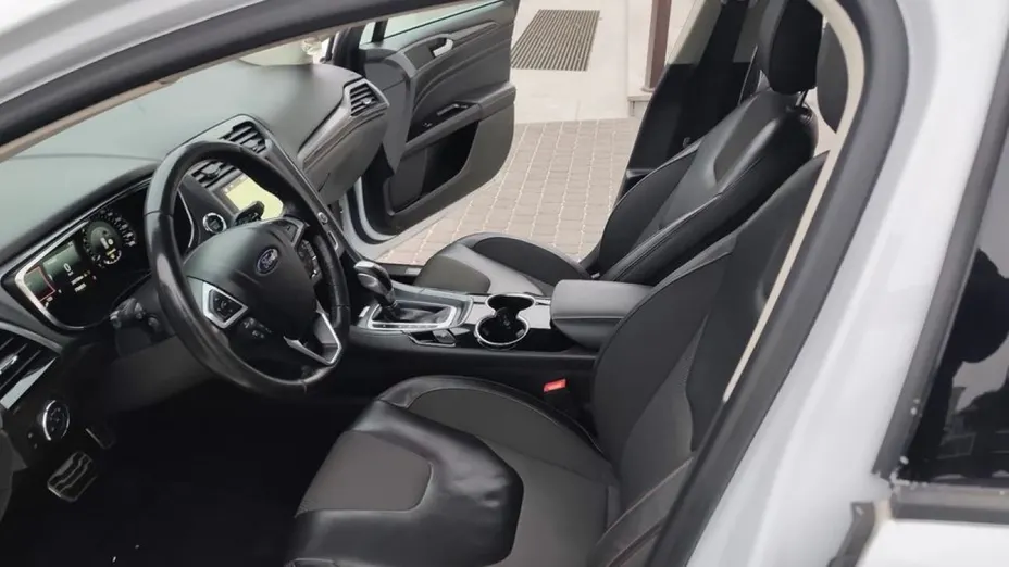FORD Mondeo -