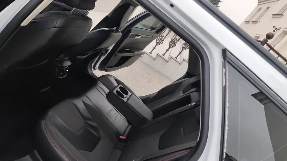 FORD Mondeo -