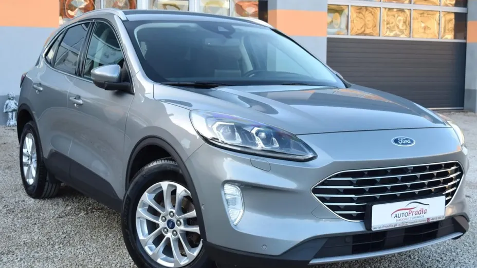 FORD Kuga -
