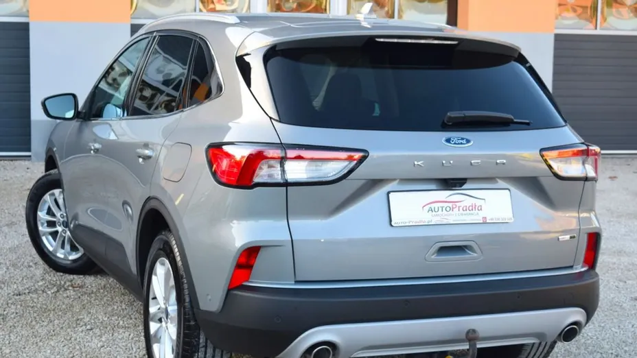 FORD Kuga -