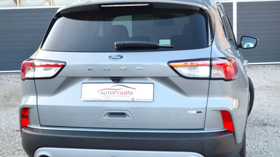 FORD Kuga -