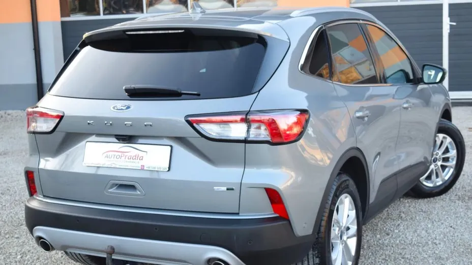 FORD Kuga -