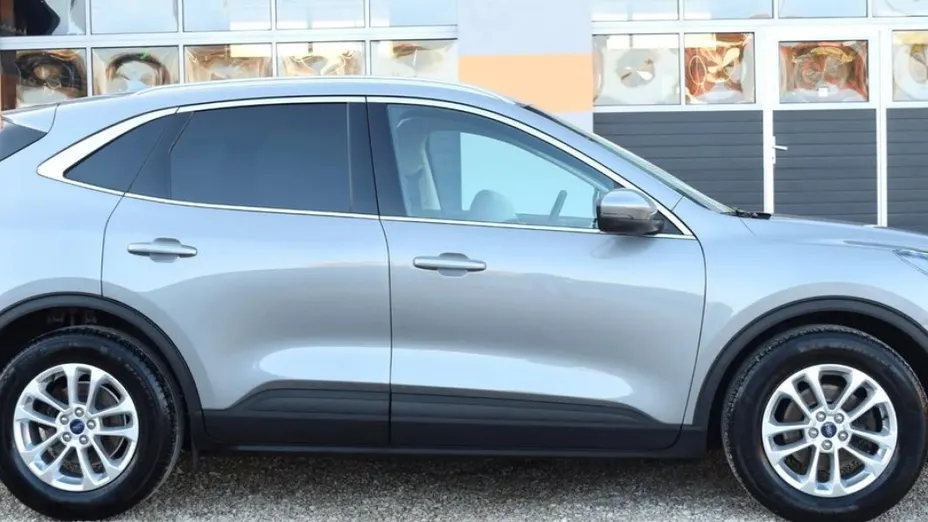 FORD Kuga -