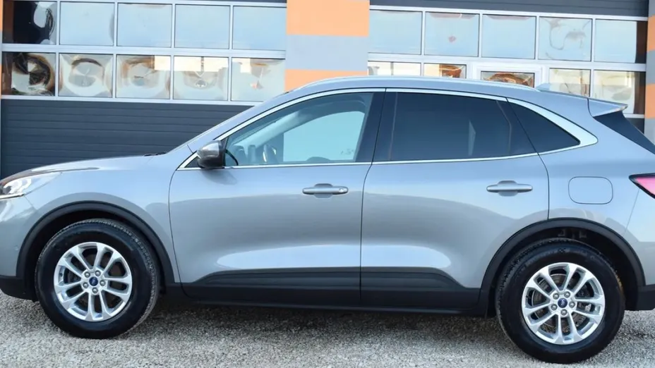 FORD Kuga -