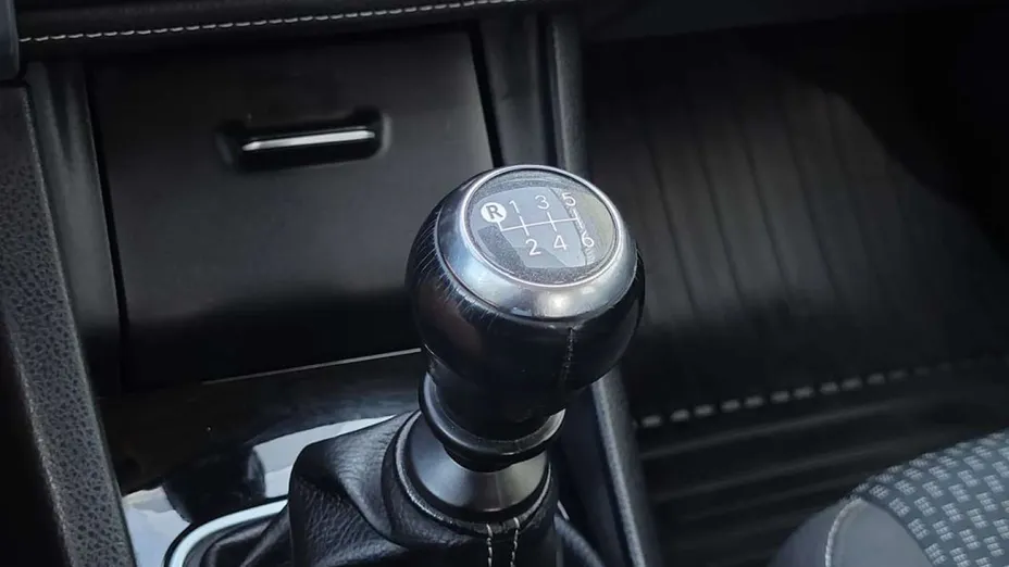 TOYOTA Corolla -