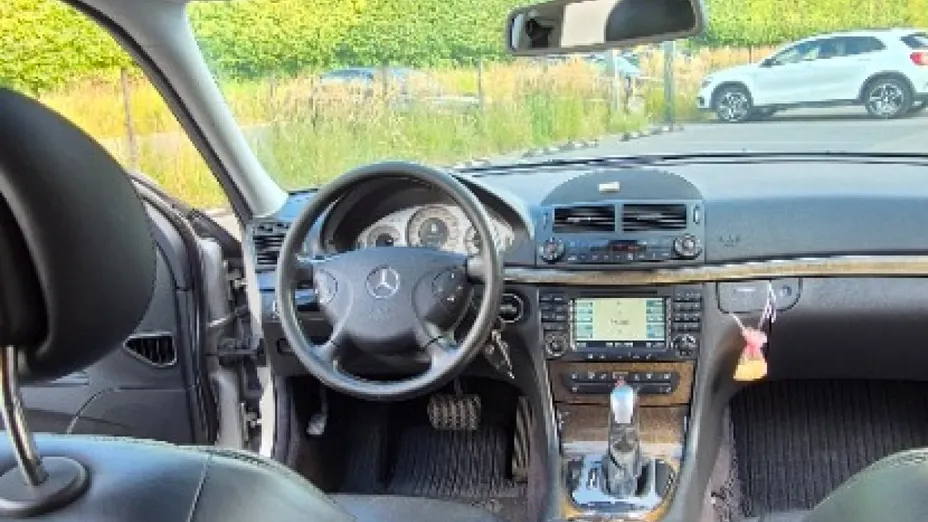 MERCEDES-BENZ E Klasa -