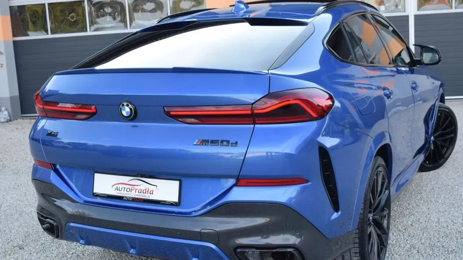 BMW X6 -
