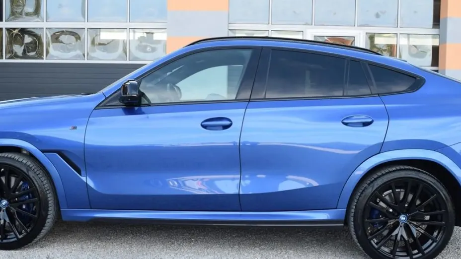 BMW X6 -