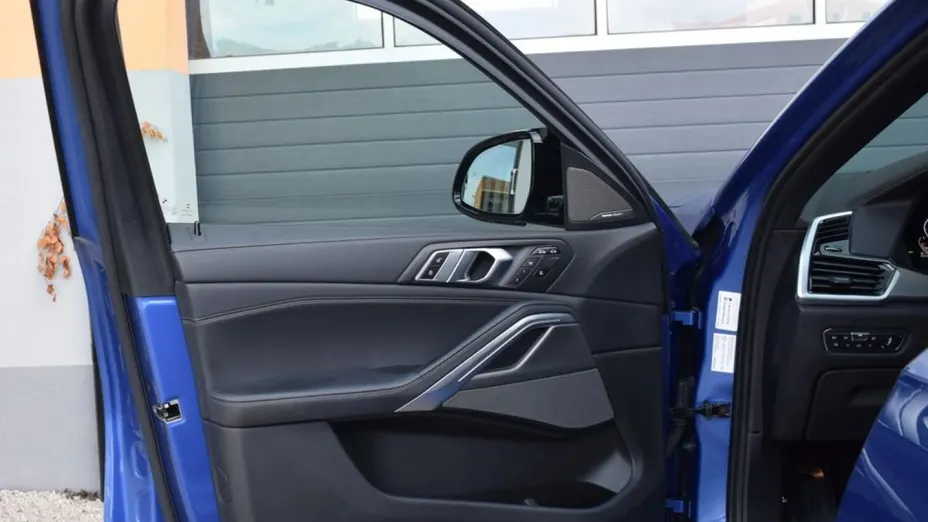 BMW X6 -