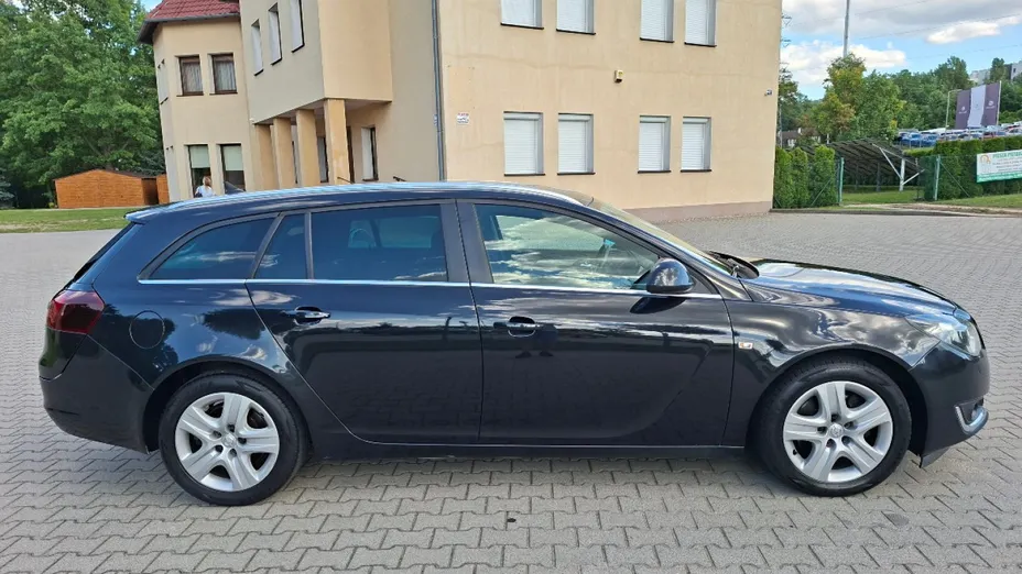 OPEL Insignia -