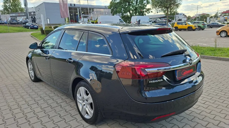OPEL Insignia -