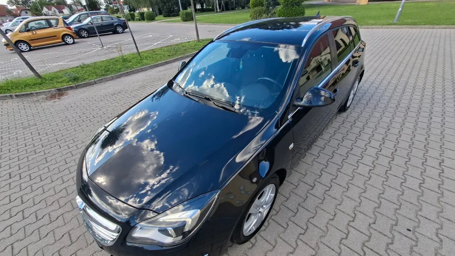 OPEL Insignia -
