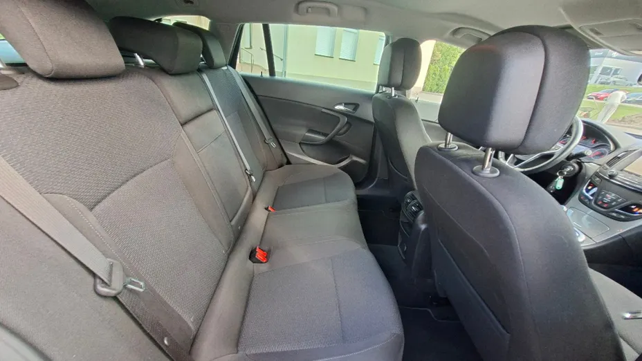 OPEL Insignia -