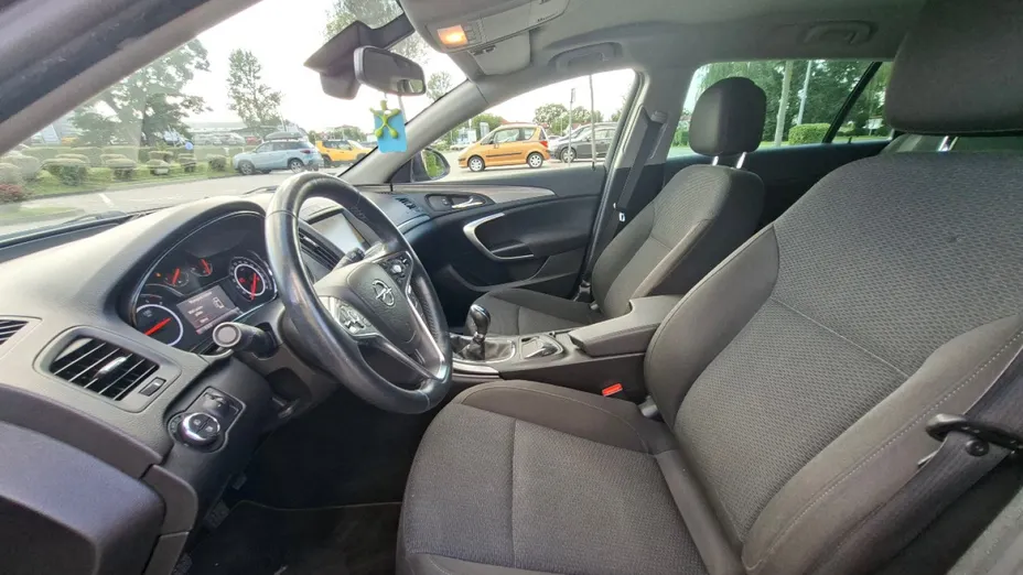 OPEL Insignia -