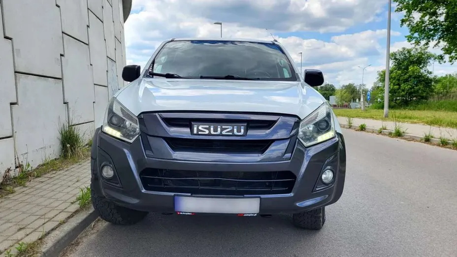 ISUZU D-Max -