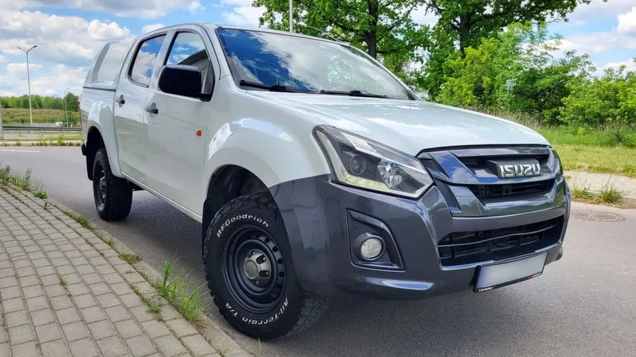 ISUZU D-Max -
